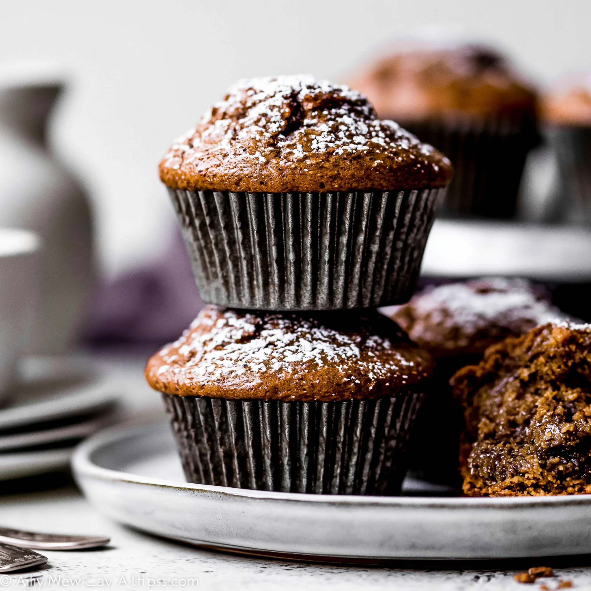 Bakery-Style Gingerbread Muffins Recipe (Perfect for the Holidays!)