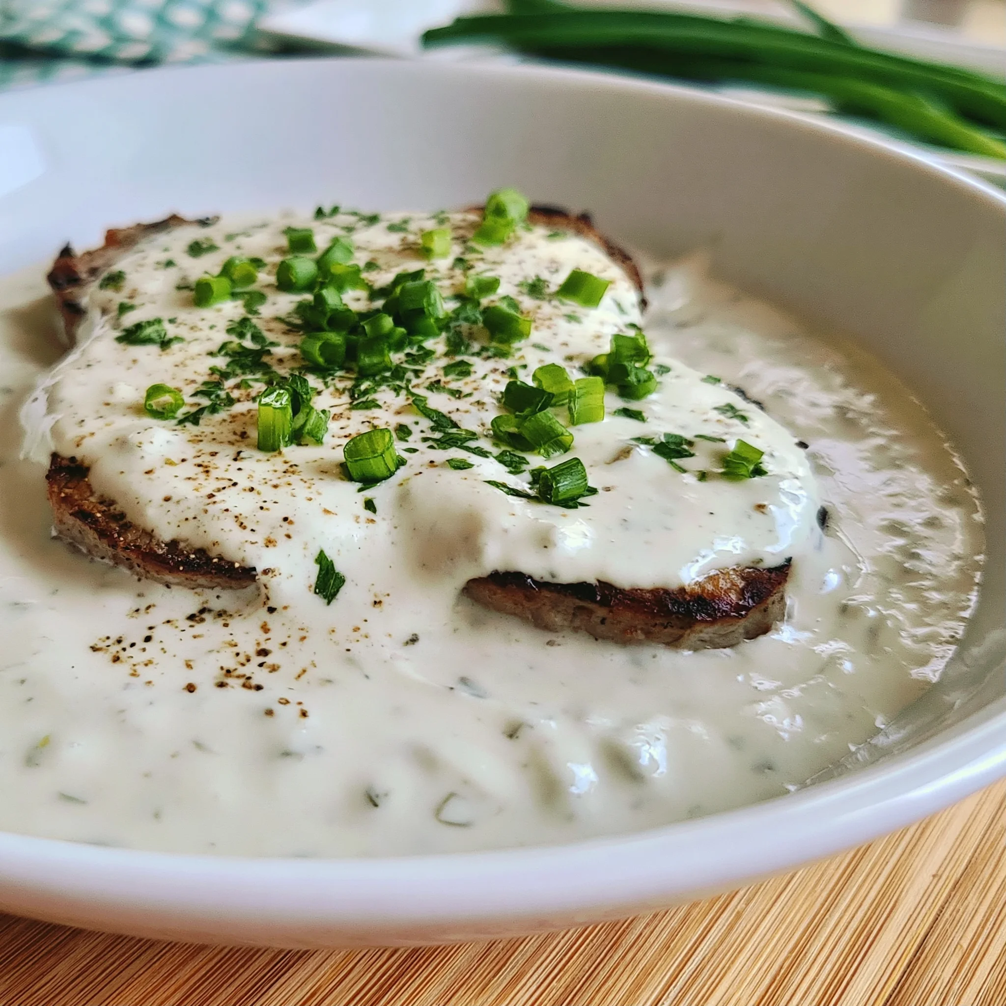 Zesty Lemon Horseradish Cream Sauce Recipe (Quick and Easy!)