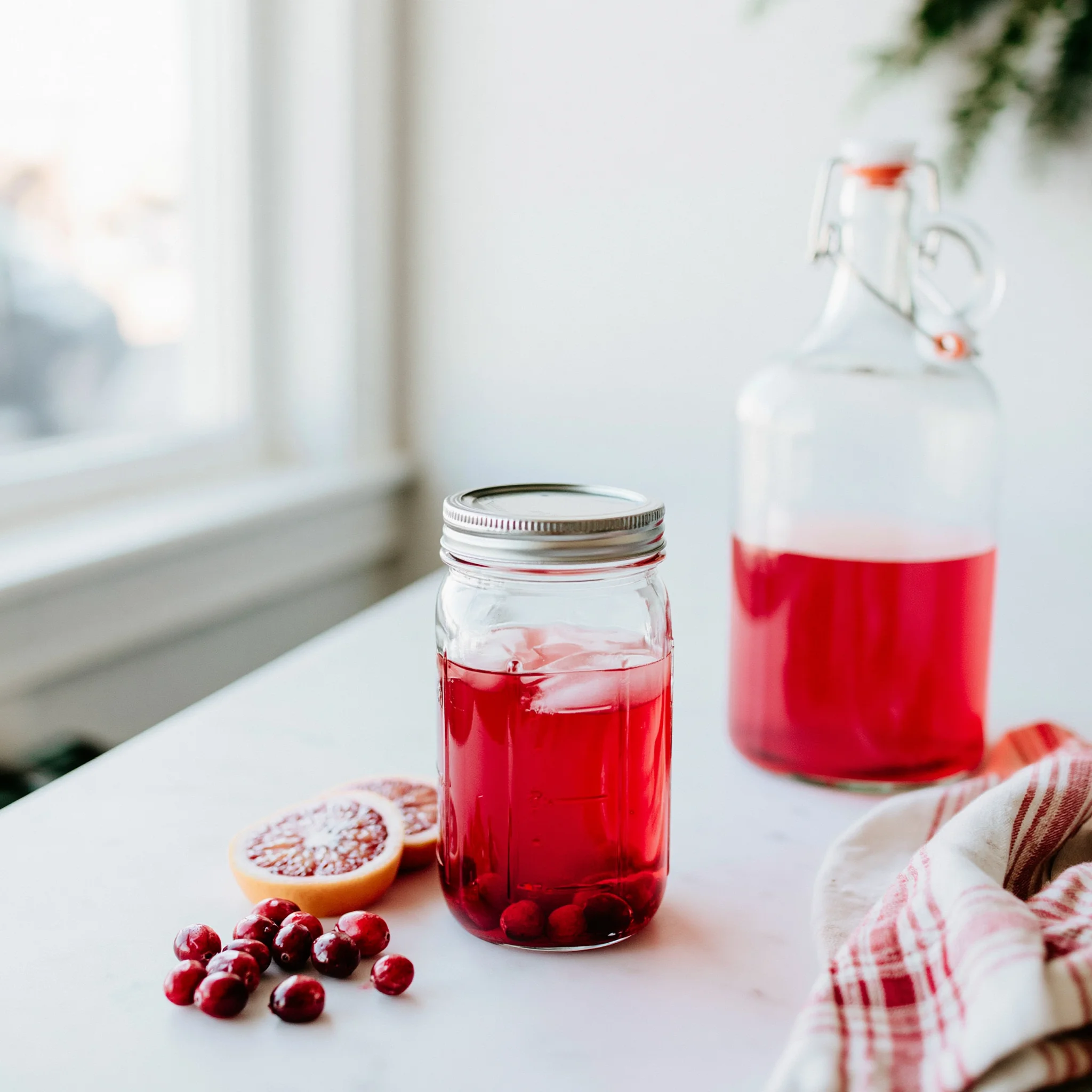 Low Sugar Cranberry Juice Recipe (Refreshing and Healthy!)